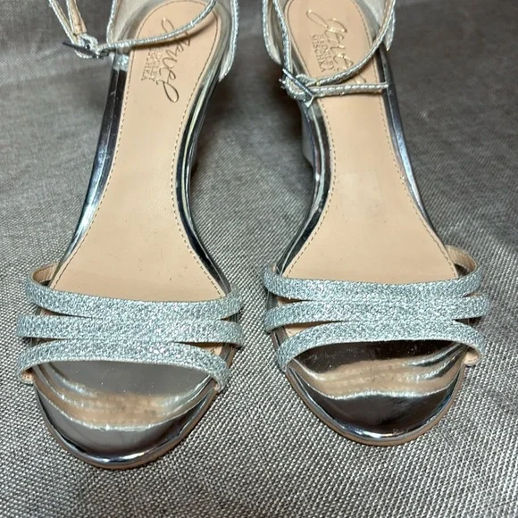 Jewel Badgley Mischka Hunt Women's Sandal, Silver, 6 - Picture 5 of 13